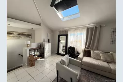 32 Suffolk Road #2, Island Park, NY 11558 - Photo 4