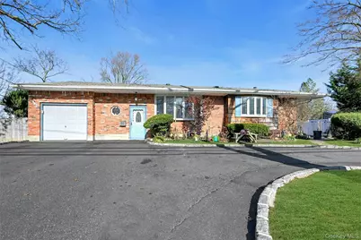 133 Wolf Hill Road, Melville, NY 11747 - Photo 2