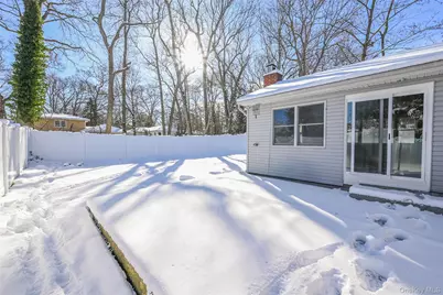 41 Upland Drive, East Northport, NY 11731 - Photo 36