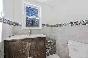 41 Upland Dr, East Northport, NY 11731 - Photo 22