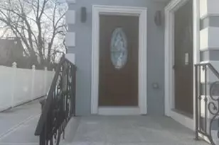 147-26 240th St, Rosedale, NY 11422 - Photo 16