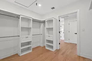 369 Vanderbilt Pkwy, Dix Hills, NY 11746 - Photo 24