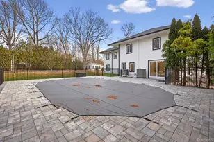 369 Vanderbilt Pkwy, Dix Hills, NY 11746 - Photo 40