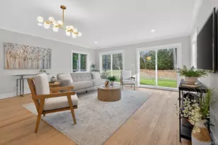 369 Vanderbilt Pkwy, Dix Hills, NY 11746 - Photo 18