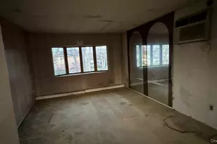 461 Skidmore Rd, Deer Park, NY 11729 - Photo 4