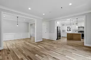 5 Ketcham Pl, Melville, NY 11747 - Photo 10