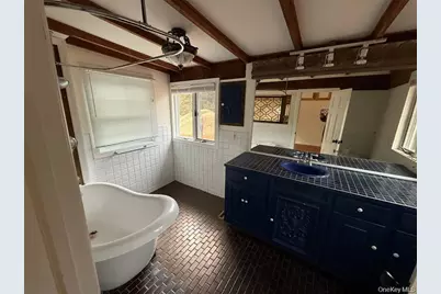 39 Cedar Drive, Southampton, NY 11968 - Photo 18