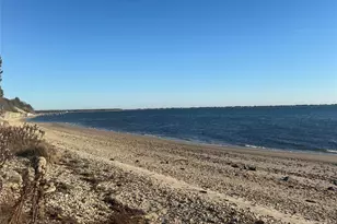 39 Cedar Dr, Southampton, NY 11968 - Photo 10