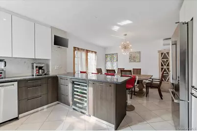 82-06 166 Street, Jamaica, NY 11432 - Photo 8