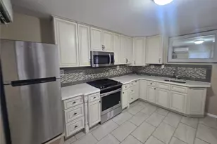 19 Cardinal Ln, East Islip, NY 11730 - Photo 6