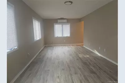 19 Cardinal Lane, East Islip, NY 11730 - Photo 8