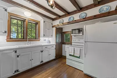 124 Seven Bridges Road, Chappaqua, NY 10514 - Photo 20