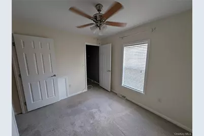 201 Brittany Terrace #201, Rock Tavern, NY 12575 - Photo 16
