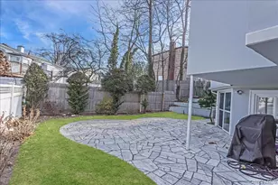 93 Searingtown Rd, Albertson, NY 11507 - Photo 20