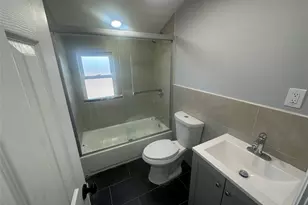 11 Belfry Ln, Hicksville, NY 11801 - Photo 10