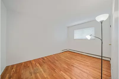 126 W 3rd Street, Deer Park, NY 11729 - Photo 26