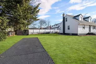 126 Fairview Blvd, Hempstead, NY 11550 - Photo 28