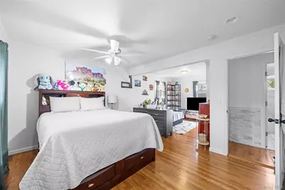 50 S 30th Street, Wyandanch, NY 11798 - Photo 14