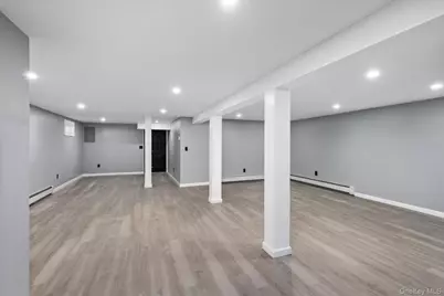 41 Embargo Place, North Babylon, NY 11703 - Photo 20