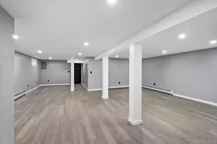 41 Embargo Pl, North Babylon, NY 11703 - Photo 20