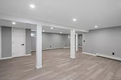 41 Embargo Place, North Babylon, NY 11703 - Photo 18