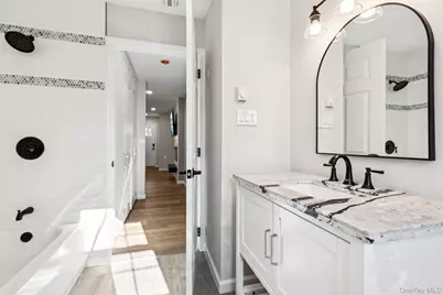 195 Canterbury Drive, Ridge, NY 11961 - Photo 16