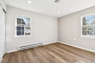 195 Canterbury Dr, Ridge, NY 11961 - Photo 20