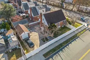 32-03 Clearview Expy, Bayside, NY 11361 - Photo 28