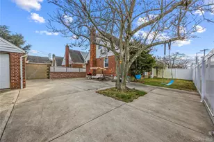 32-03 Clearview Expy, Bayside, NY 11361 - Photo 26