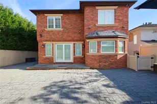 54-16 252nd St, Little Neck, NY 11362 - Photo 34