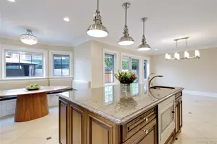 54-16 252nd St, Little Neck, NY 11362 - Photo 12