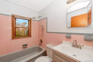 242 N Pine St, Massapequa, NY 11758 - Photo 16