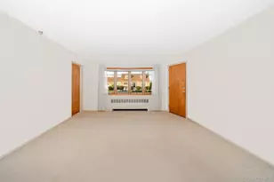 242 N Pine St, Massapequa, NY 11758 - Photo 2