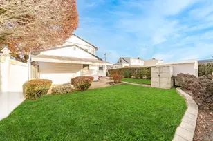 242 N Pine St, Massapequa, NY 11758 - Photo 20