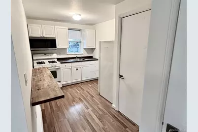 28 Davis #2, Beacon, NY 12508 - Photo 2