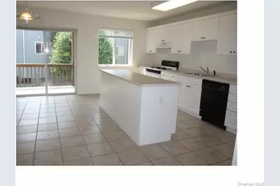 25 College Avenue #311, Nanuet, NY 10954 - Photo 1