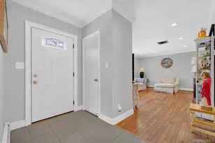 29 Walton Dr, Mahopac, NY 10541 - Photo 2