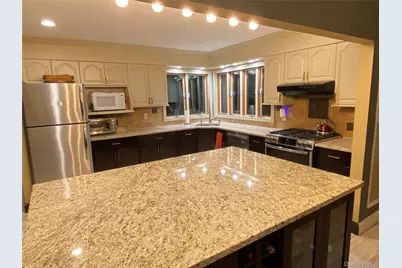 17 Sterling Drive, Lake Grove, NY 11755 - Photo 8