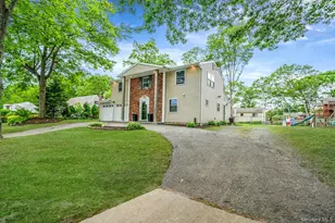182 Crystal Brook Hollow Rd, Port Jefferson Station, NY 11776 - Photo 2