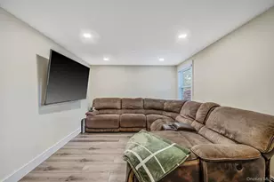 182 Crystal Brook Hollow Rd, Port Jefferson Station, NY 11776 - Photo 4