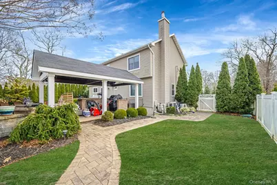 31 Southaven Avenue, Mastic, NY 11950 - Photo 30