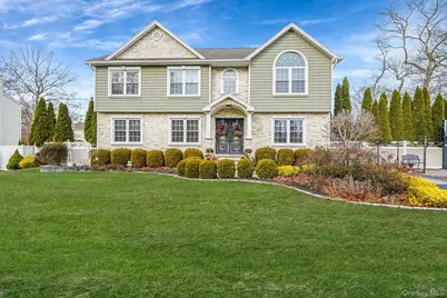 31 Southaven Avenue, Mastic, NY 11950 - Photo 1