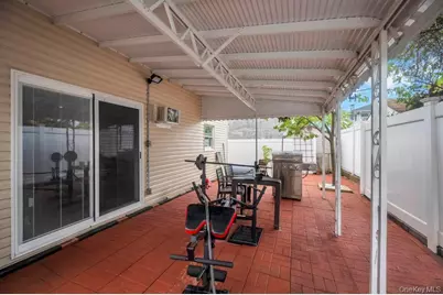 1316 Standard Avenue, Elmont, NY 11003 - Photo 6