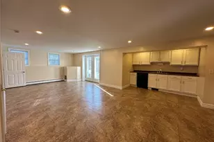 27 Meadow St, Newburgh, NY 12550 - Photo 4