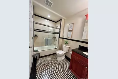 2002 Vista View Drive #2002, Farmingville, NY 11738 - Photo 8