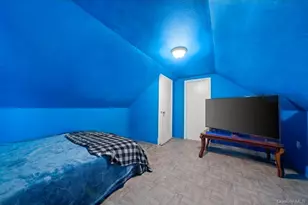 225 Windsor Pkwy, Hempstead, NY 11550 - Photo 16