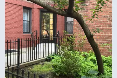 65-39 108 Street #E6, Forest Hills, NY 11375 - Photo 4