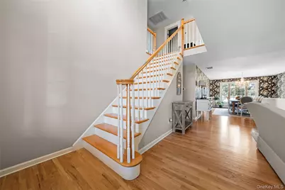 85 Fairview Avenue, Bayport, NY 11705 - Photo 6