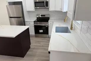 1052 Bay Shore Ave, Bay Shore, NY 11706 - Photo 6