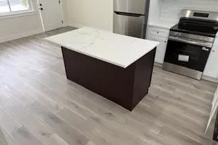 1052 Bay Shore Ave, Bay Shore, NY 11706 - Photo 8